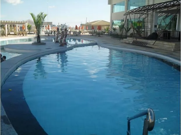 Park Lacqua Diroma Apartment